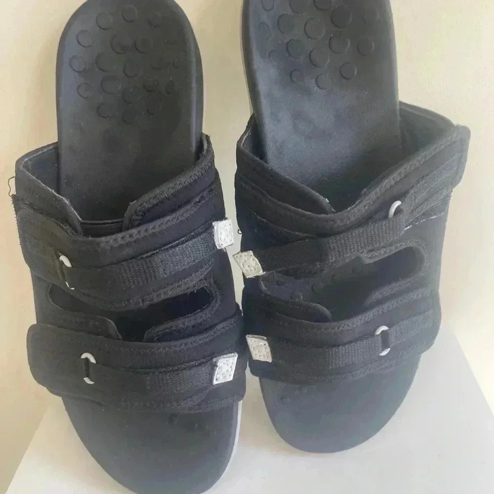 Vionic Sarah Orthotic Supportive
Slide Sandals black color in good condition - Picture 14 of 14